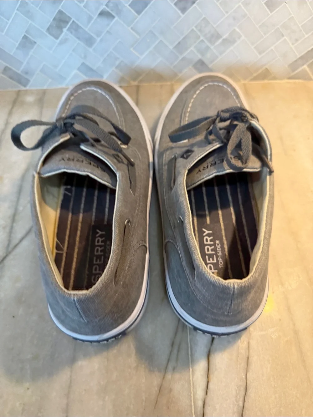 Sperry Men's Gray Canvas Boat Shoes with White Outsole Size 9.5